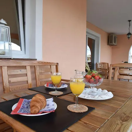 Luxurious In With Garden Appartement Vodice