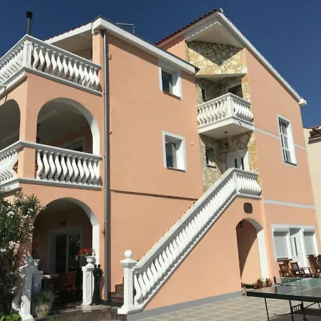 Appartement Luxurious In With Garden Vodice